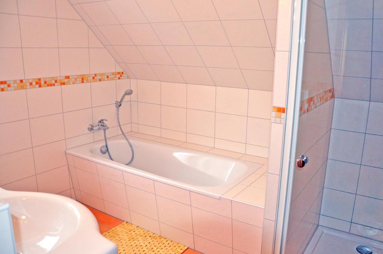 Ferienhaus Mueritzbrise / Og-Appartement Marienfelde Ngoại thất bức ảnh